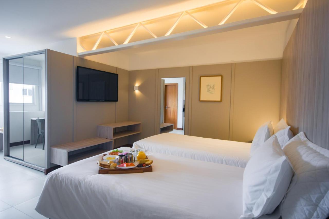 לאורו דה פרייטס Malibu Plaza Hotel מראה חיצוני תמונה