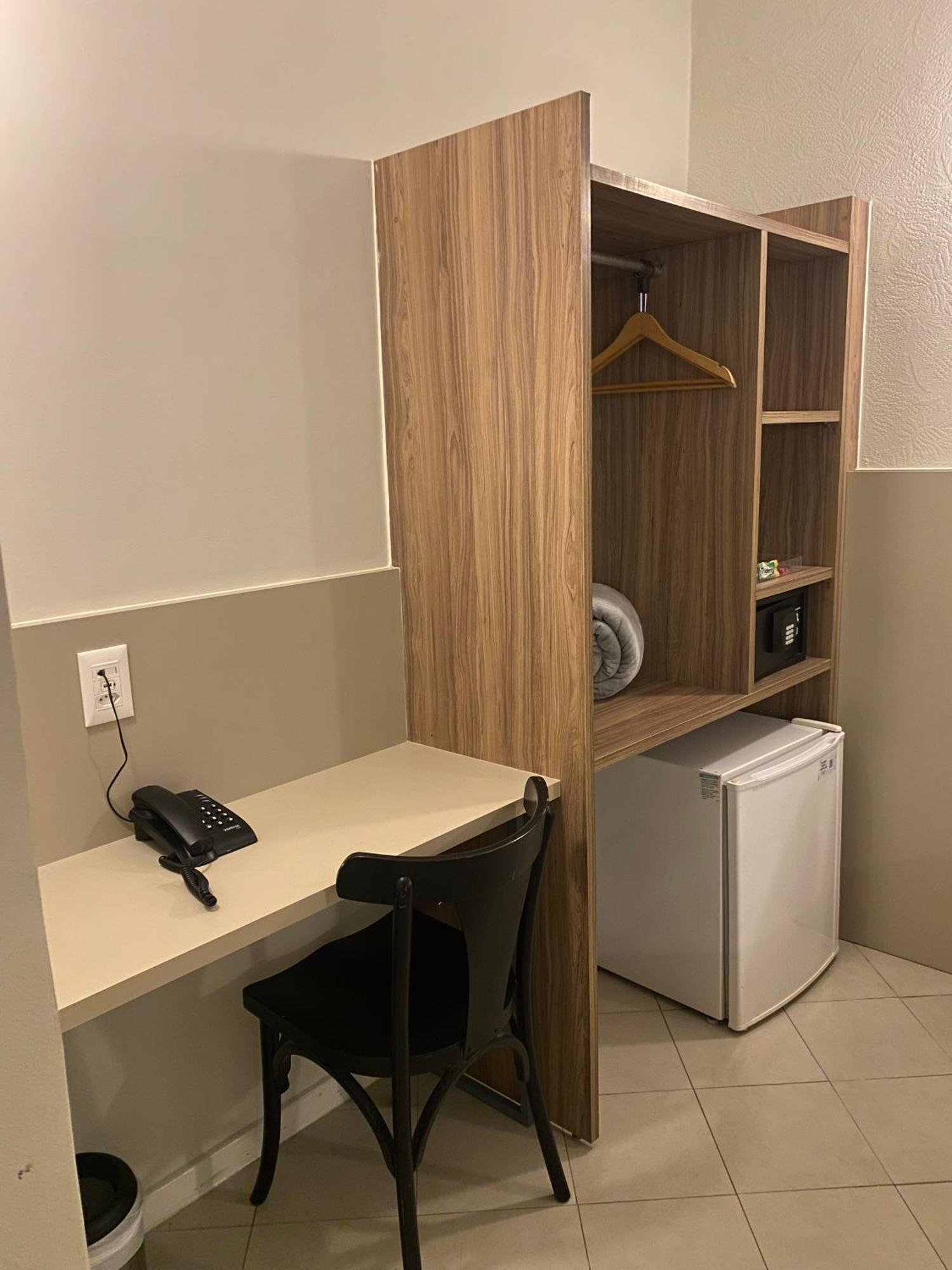 לאורו דה פרייטס Malibu Plaza Hotel מראה חיצוני תמונה