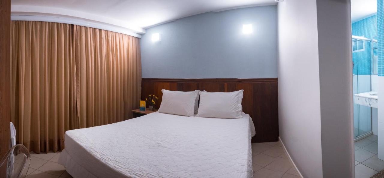 לאורו דה פרייטס Malibu Plaza Hotel מראה חיצוני תמונה